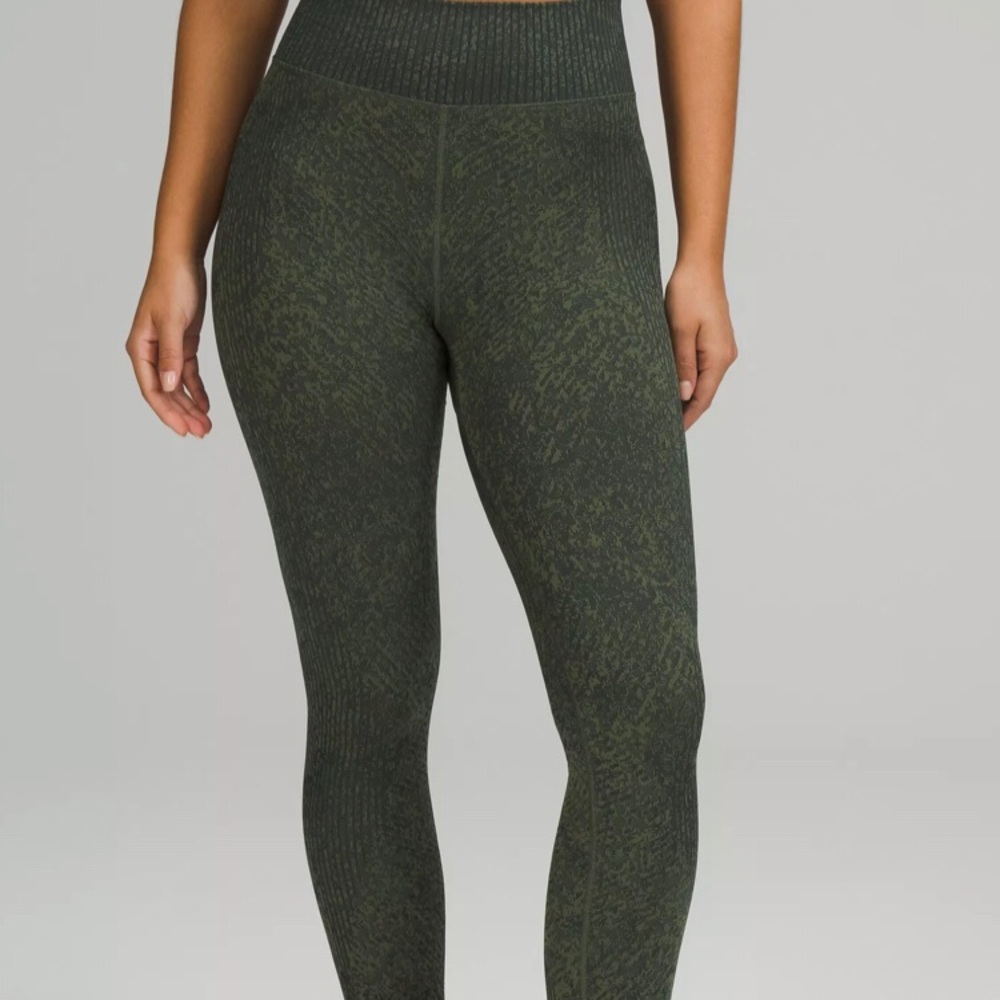 Lululemon Ebb to Train Super High Rise Tight 25”
